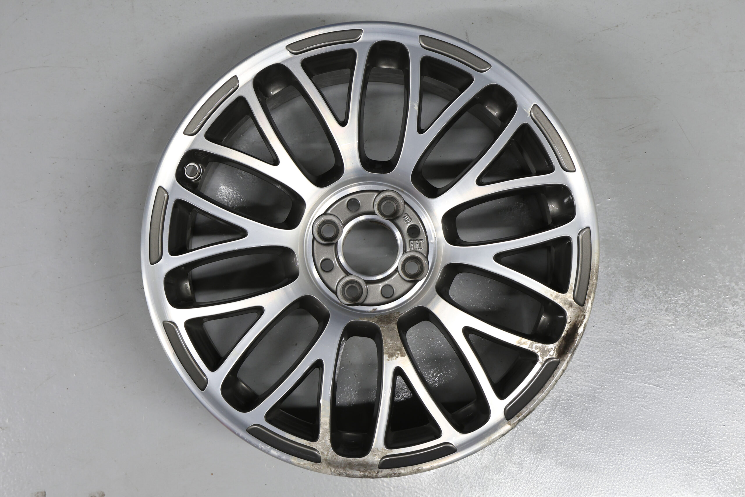 Fiat Abarth velg rto velgherstel